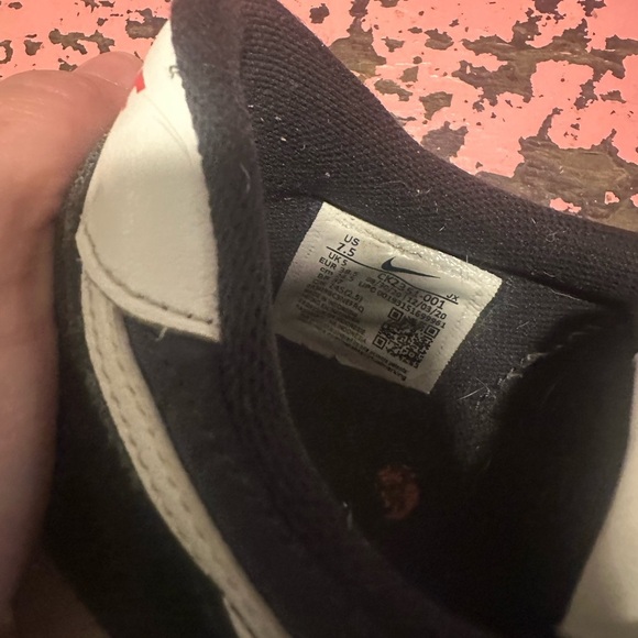 NIKE Black old school sz 7.5 - Picture 7 of 7